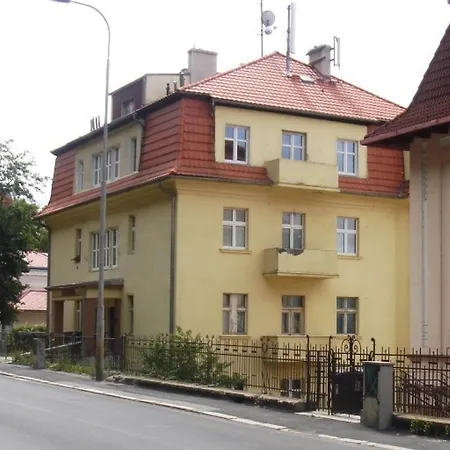 Vera * Karlovy Vary